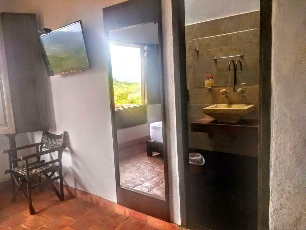 La Loma Hotel Баричара Экстерьер фото